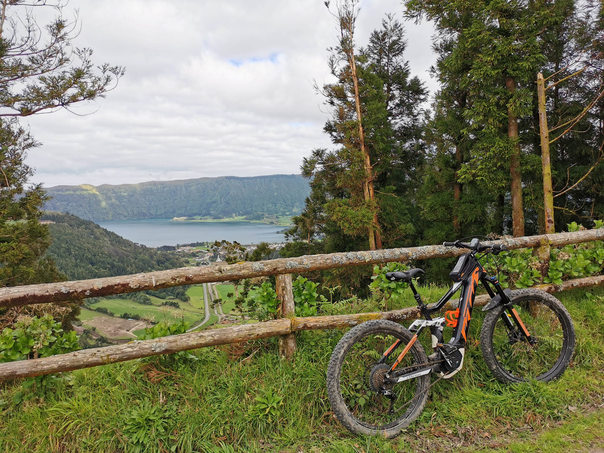 E-MTB Caldeira das Sete Cidades & Cumeeira Pequena