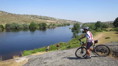 Grande Rota do Côa / Cycling