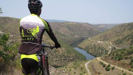 Grande Rota do Côa / Cycling