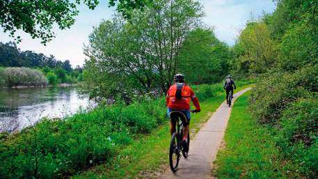 Ecovia do Rio Lima / Cycling