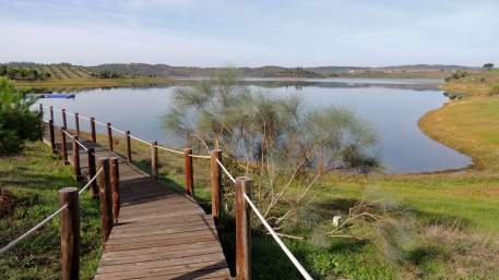 Amieira a Alqueva com o lago a Seus Pés