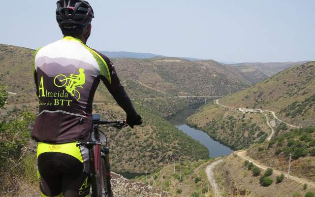 Grande Rota do Côa / Cycling