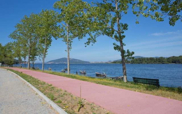 Ecopista do Rio Minho / Cycling