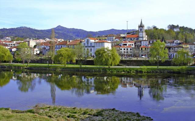 Ecovia do Rio Lima / Walking