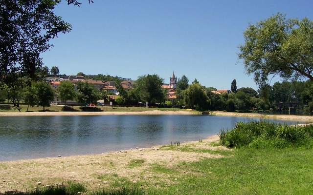 Ecovia do Rio Lima / Walking