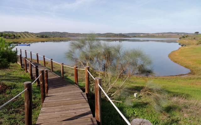 Amieira a Alqueva com o lago a Seus Pés